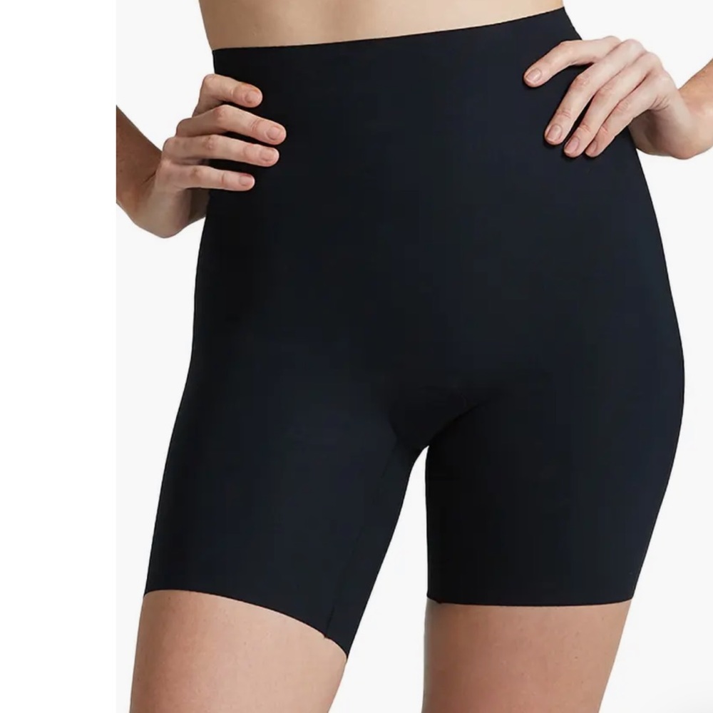 New COMMANDO Control High Waist Shaping Shorts